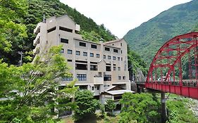 奧博克約馬納卡旅館